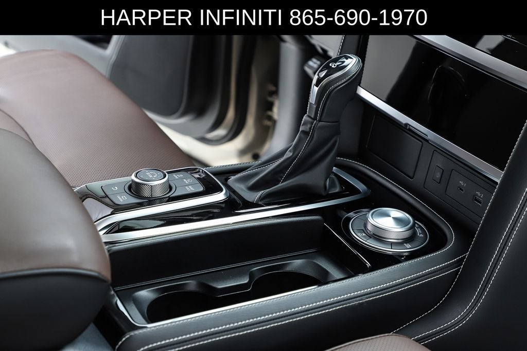 2024 INFINITI QX80 Premium Select