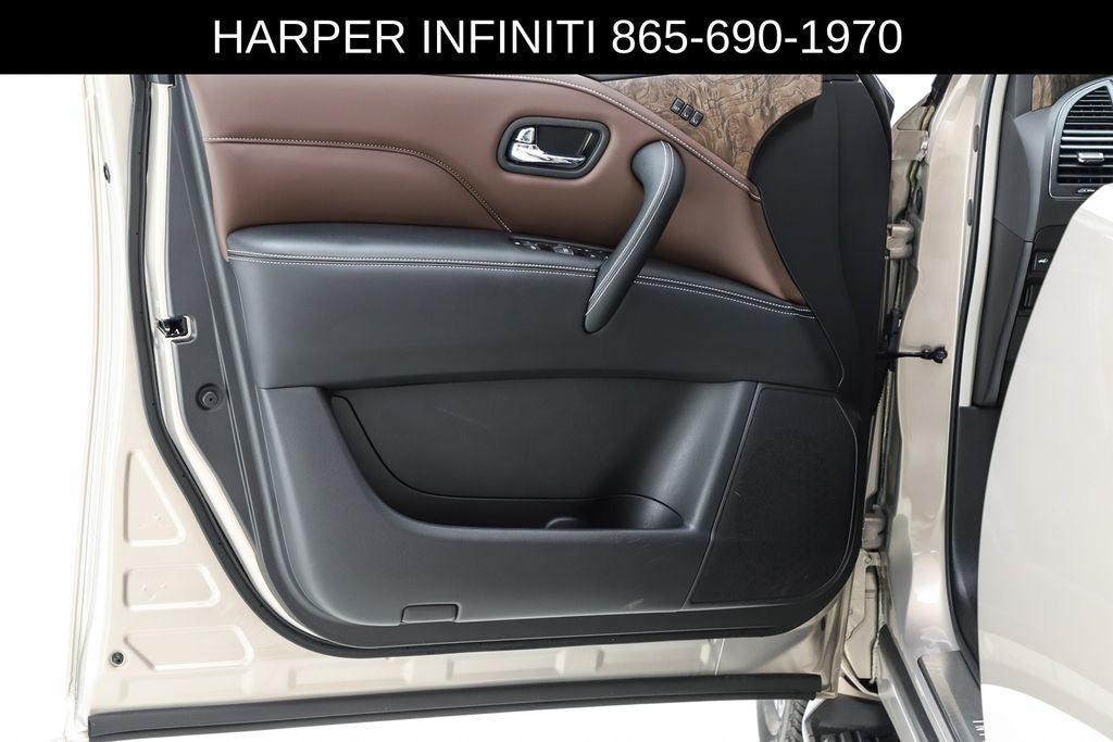 2024 INFINITI QX80 Premium Select