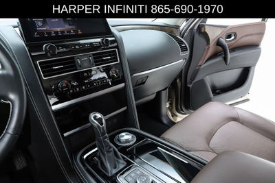2024 INFINITI QX80 Premium Select