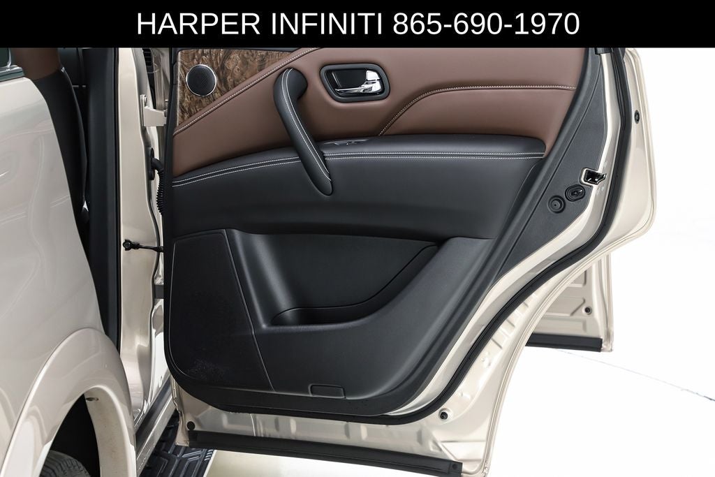 2024 INFINITI QX80 Premium Select