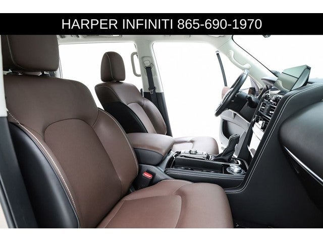 2024 INFINITI QX80 Premium Select