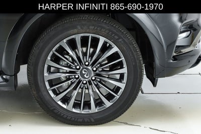 2022 INFINITI QX80 Premium Select