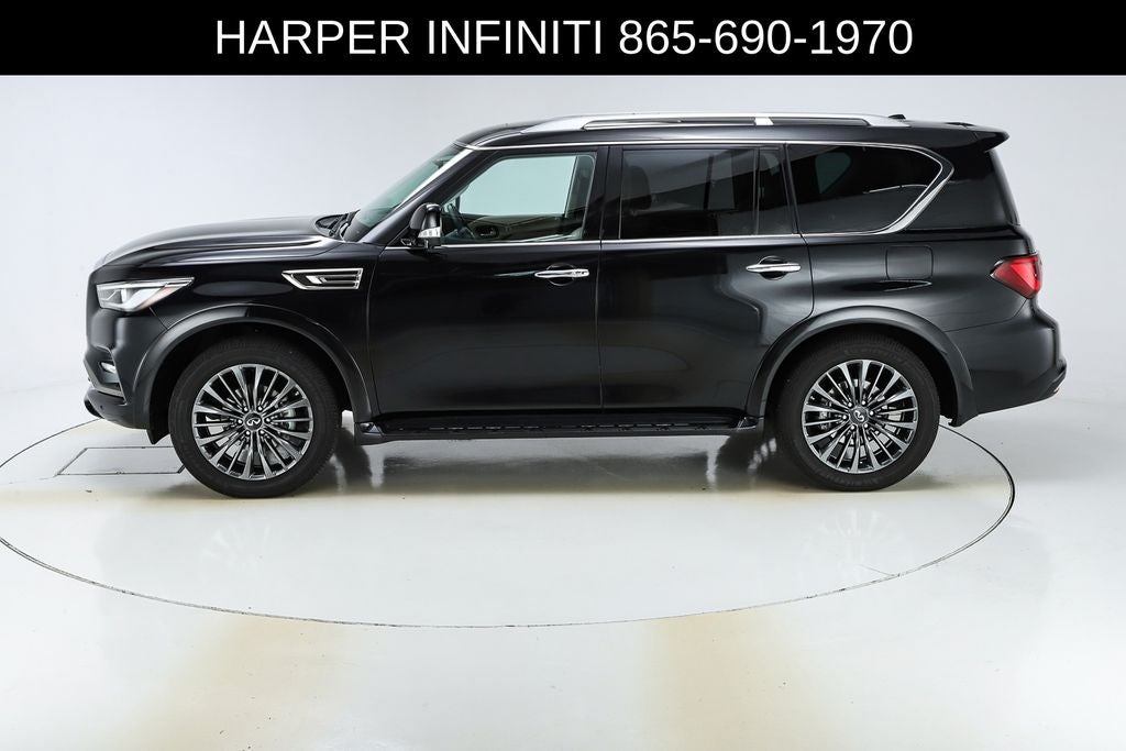 2022 INFINITI QX80 Premium Select