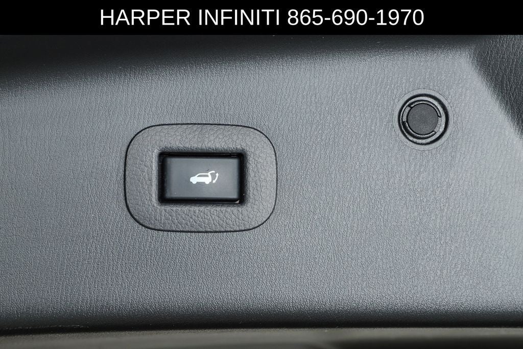 2022 INFINITI QX80 Premium Select