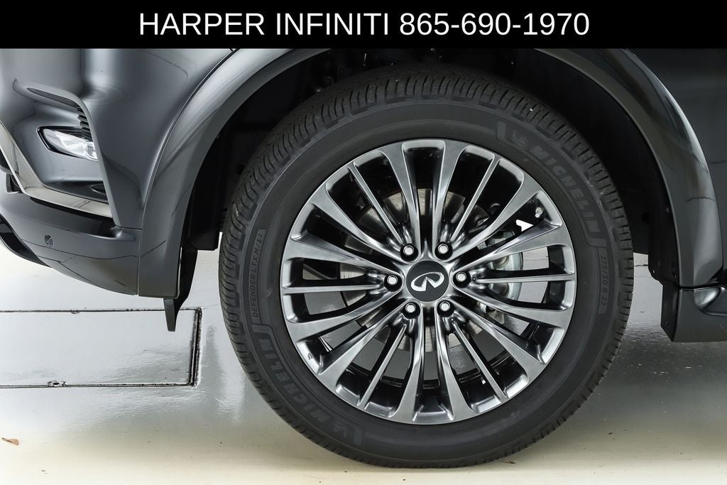 2022 INFINITI QX80 Premium Select