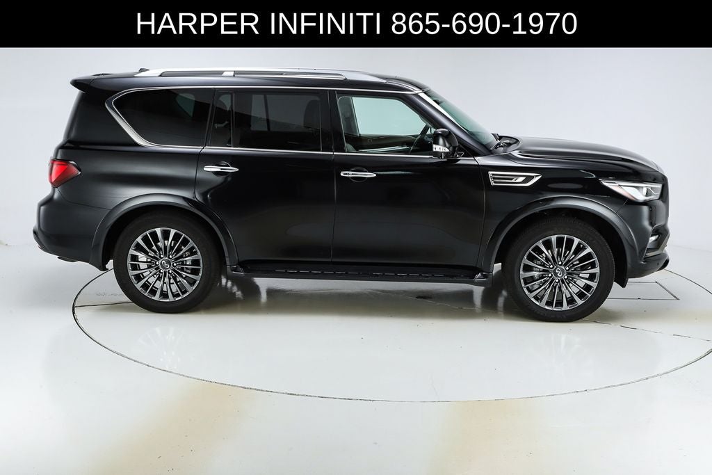 2022 INFINITI QX80 Premium Select