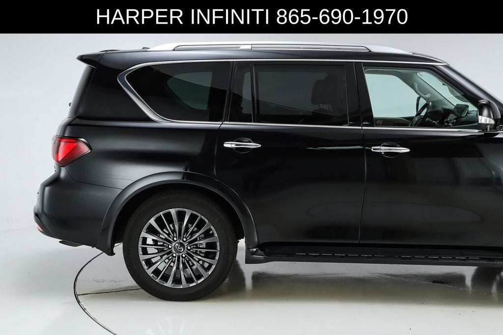 2022 INFINITI QX80 Premium Select
