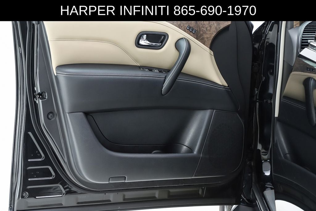 2022 INFINITI QX80 Premium Select