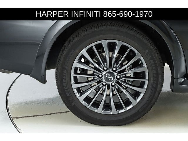 2022 INFINITI QX80 Premium Select