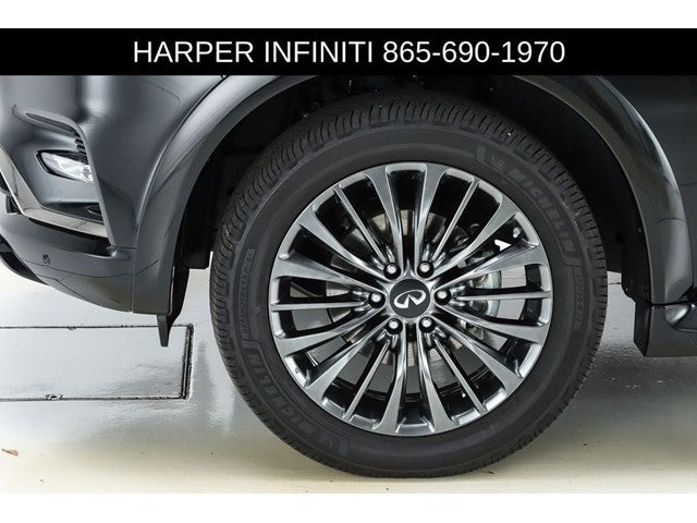 2022 INFINITI QX80 Premium Select