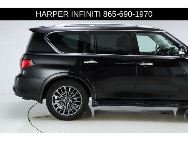 2022 INFINITI QX80 Premium Select