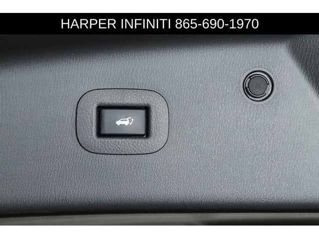 2022 INFINITI QX80 Premium Select