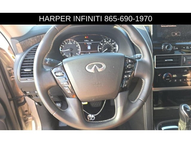 2023 INFINITI QX80 Premium Select
