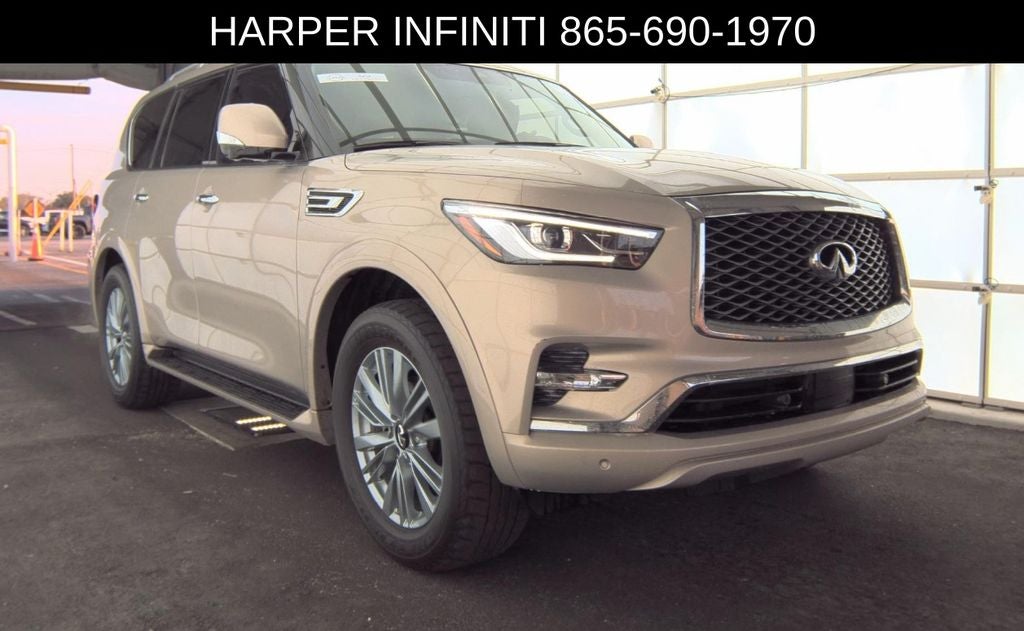 2024 INFINITI QX80 LUXE