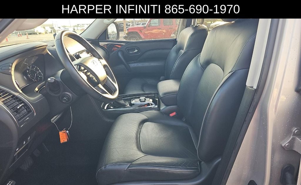 2024 INFINITI QX80 LUXE