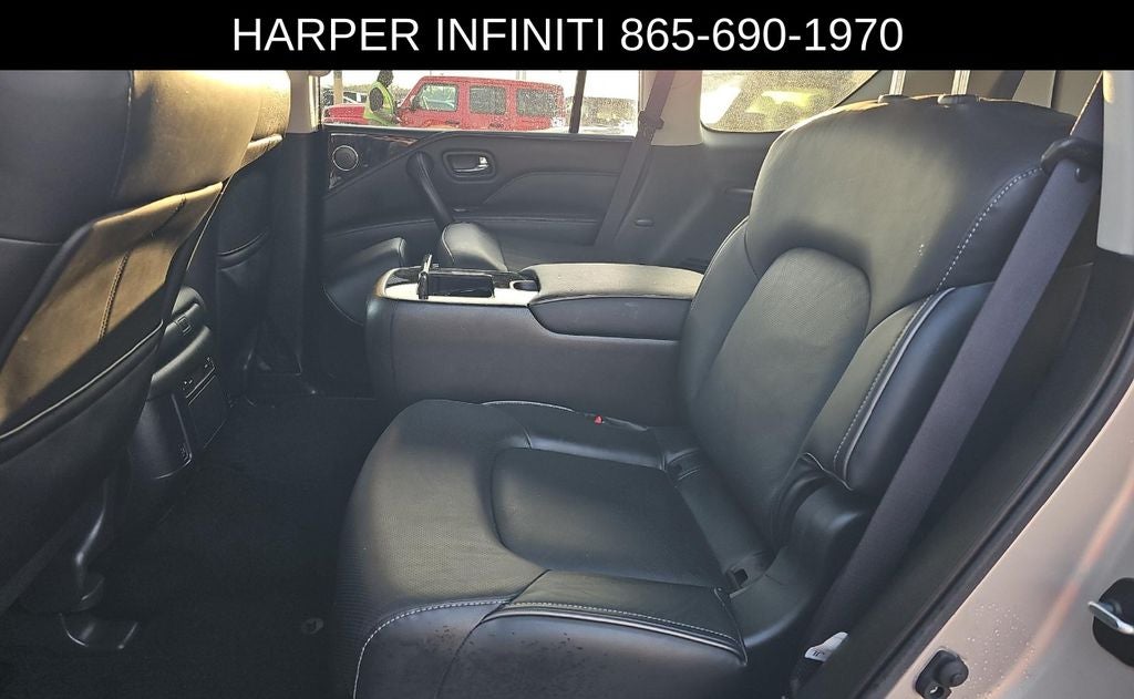 2024 INFINITI QX80 LUXE