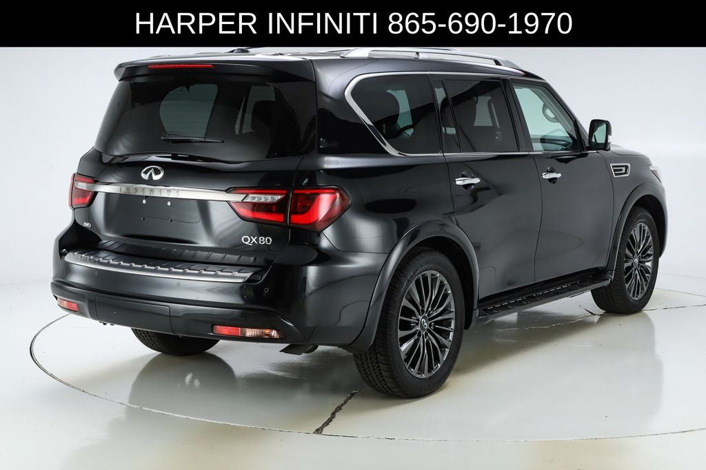 2023 INFINITI QX80 Premium Select