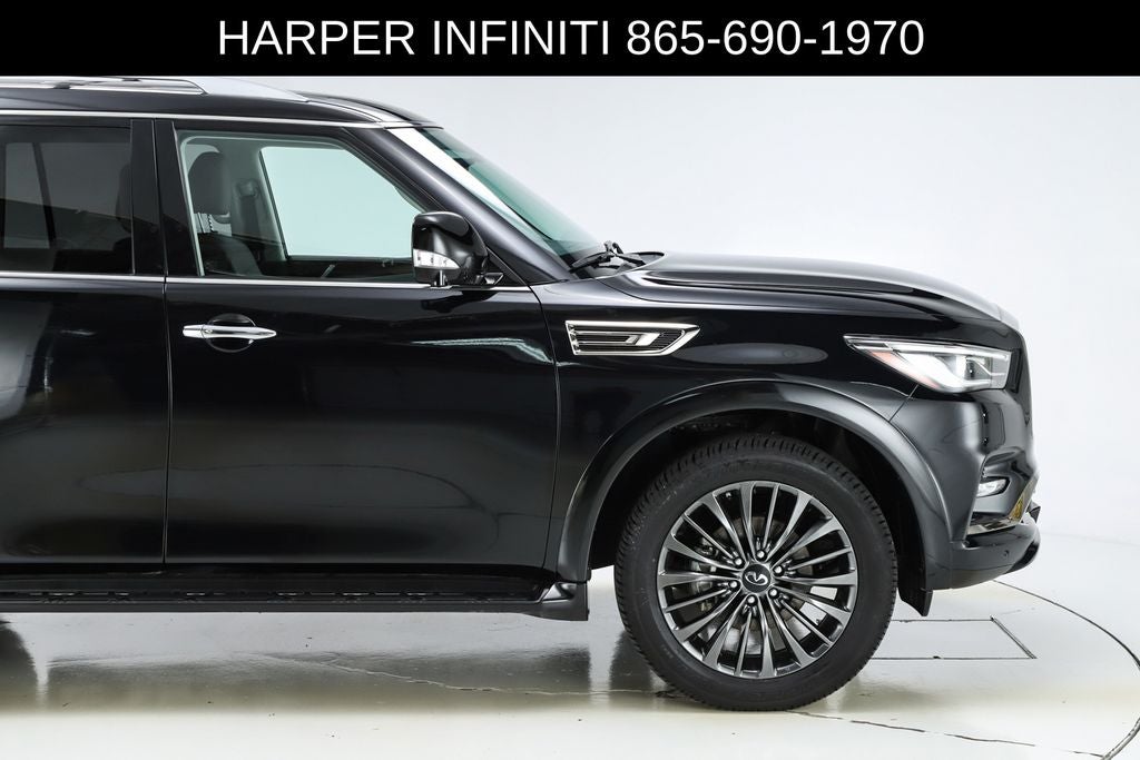 2023 INFINITI QX80 Premium Select