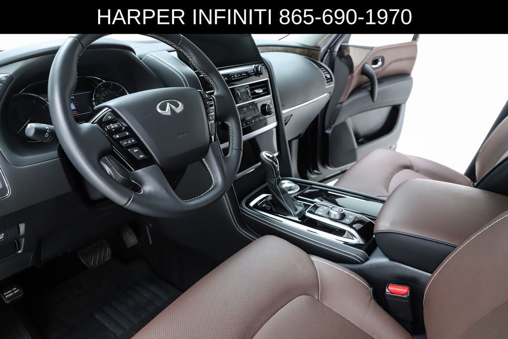 2023 INFINITI QX80 Premium Select