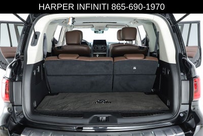 2023 INFINITI QX80 Premium Select