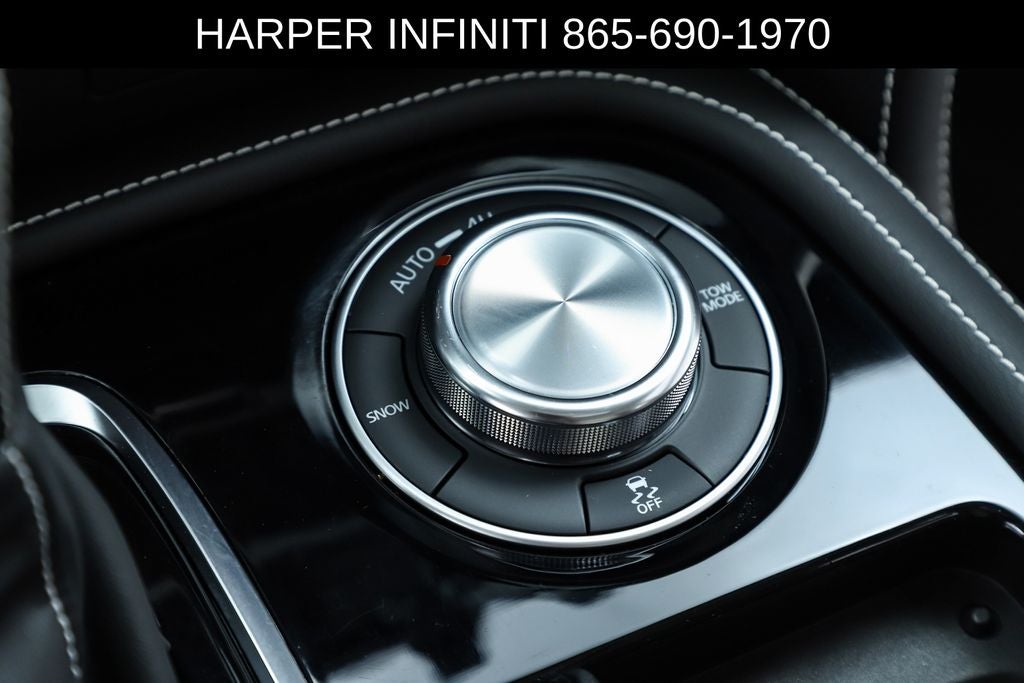 2023 INFINITI QX80 Premium Select