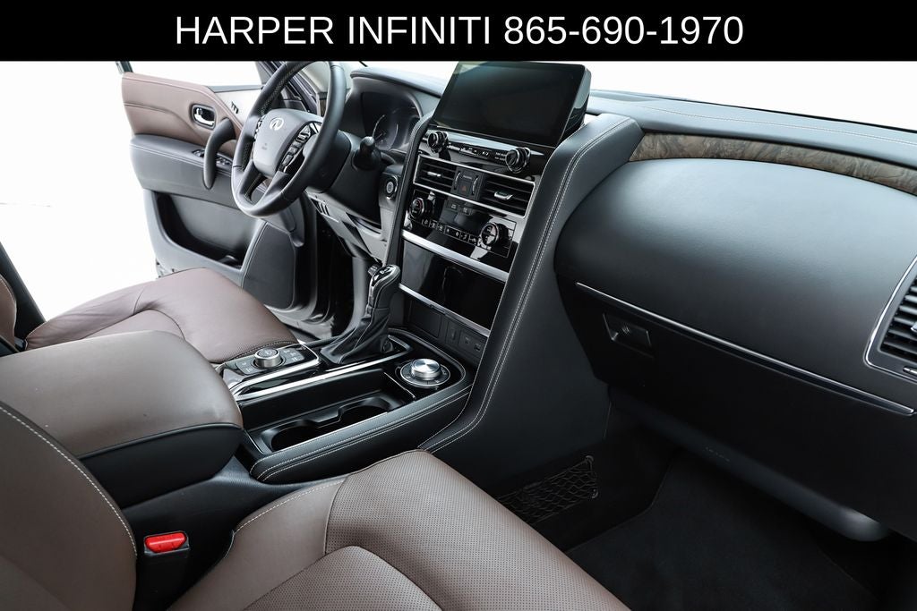 2023 INFINITI QX80 Premium Select