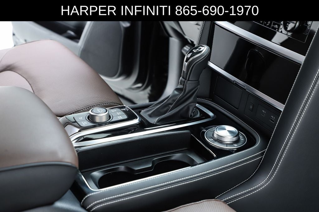 2023 INFINITI QX80 Premium Select