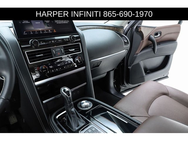 2023 INFINITI QX80 Premium Select