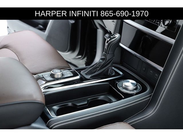2023 INFINITI QX80 Premium Select