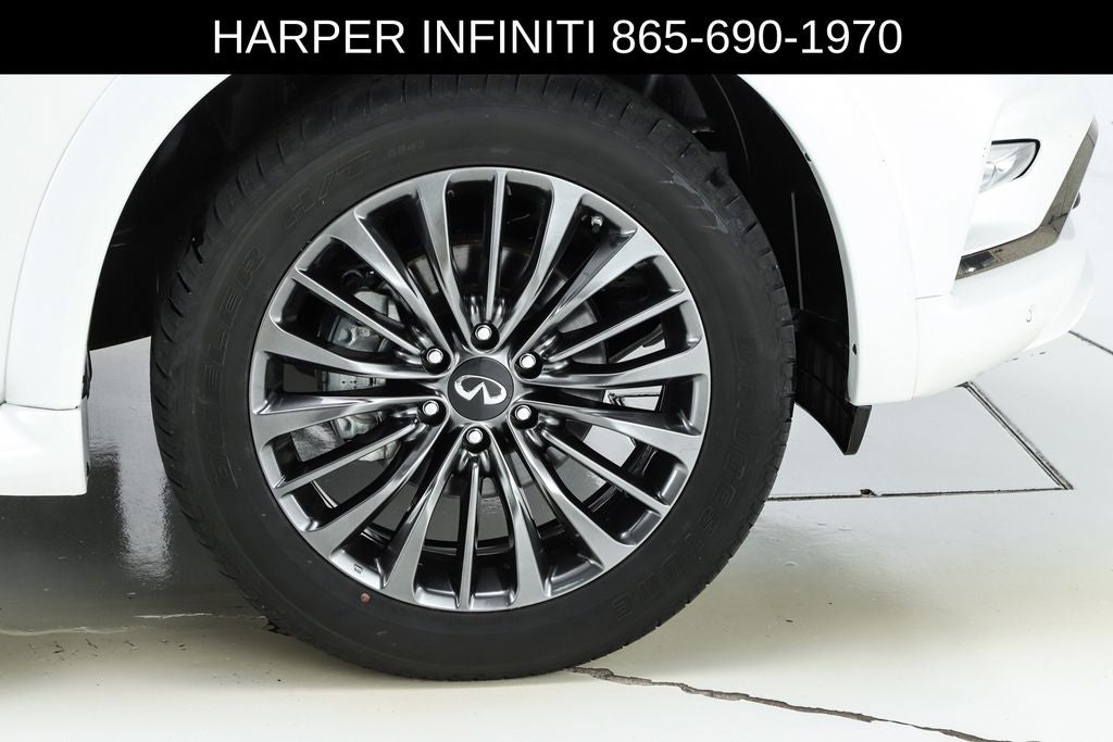 2024 INFINITI QX80 Premium Select