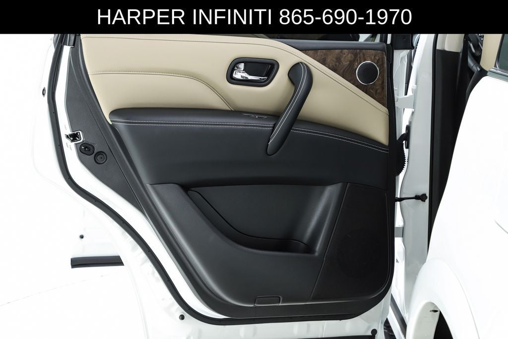 2024 INFINITI QX80 Premium Select