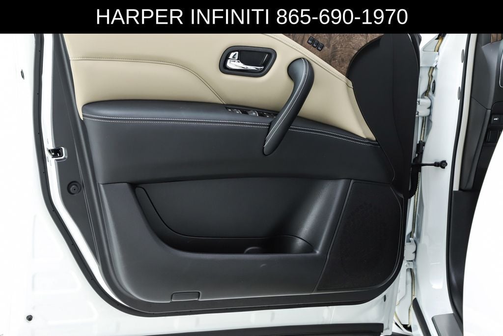2024 INFINITI QX80 Premium Select