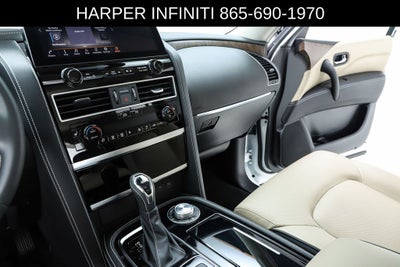 2024 INFINITI QX80 Premium Select