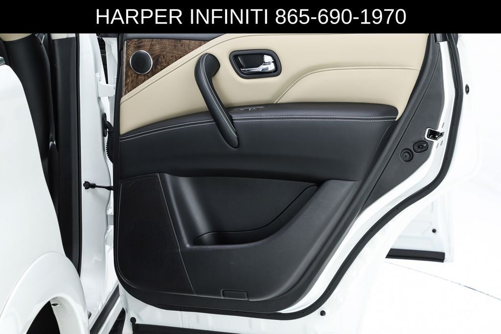 2024 INFINITI QX80 Premium Select