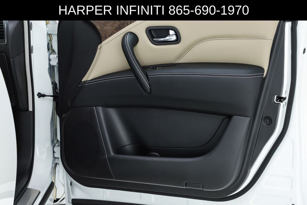 2024 INFINITI QX80 Premium Select