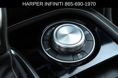 2024 INFINITI QX80 Premium Select
