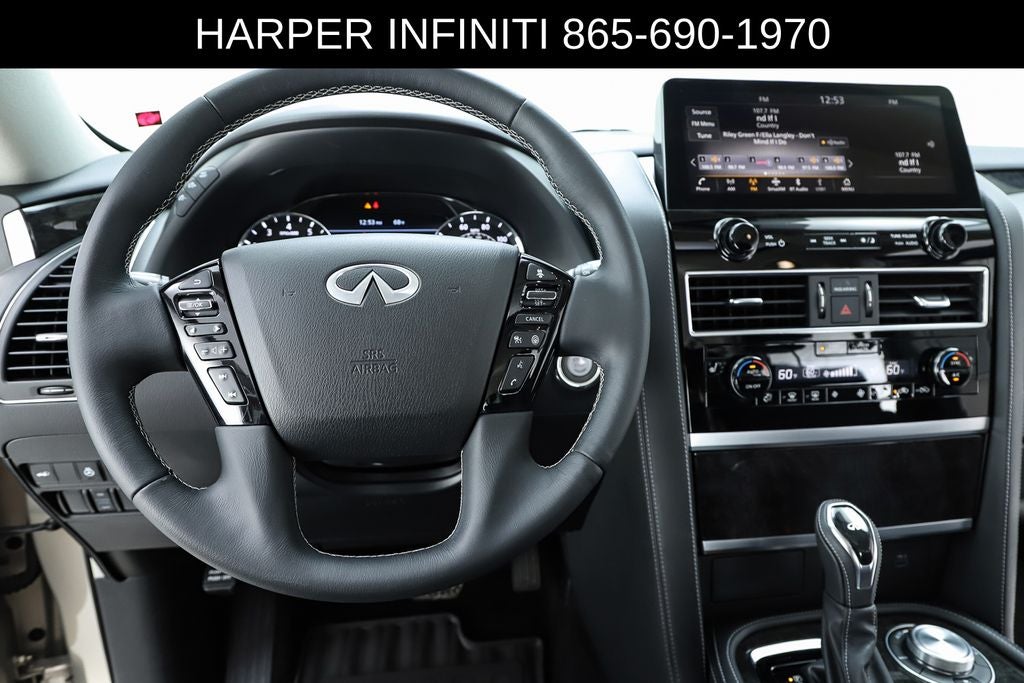 2023 INFINITI QX80 LUXE