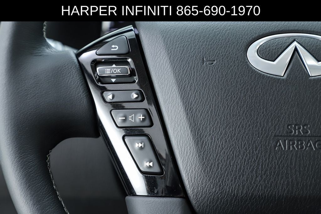 2023 INFINITI QX80 LUXE