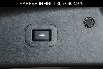 2023 INFINITI QX80 LUXE