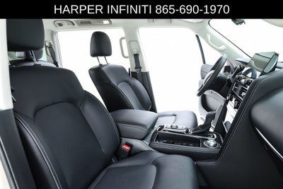 2023 INFINITI QX80 LUXE