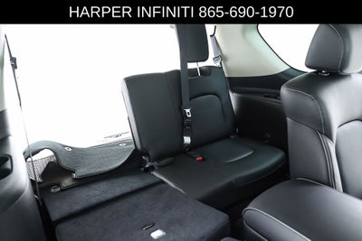 2023 INFINITI QX80 LUXE