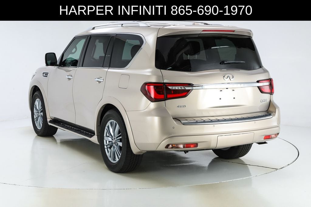 2023 INFINITI QX80 LUXE