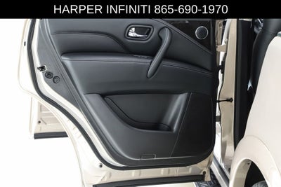 2023 INFINITI QX80 LUXE