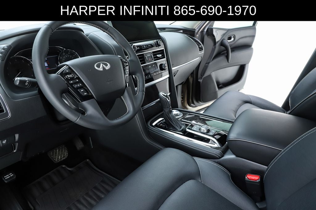 2023 INFINITI QX80 LUXE