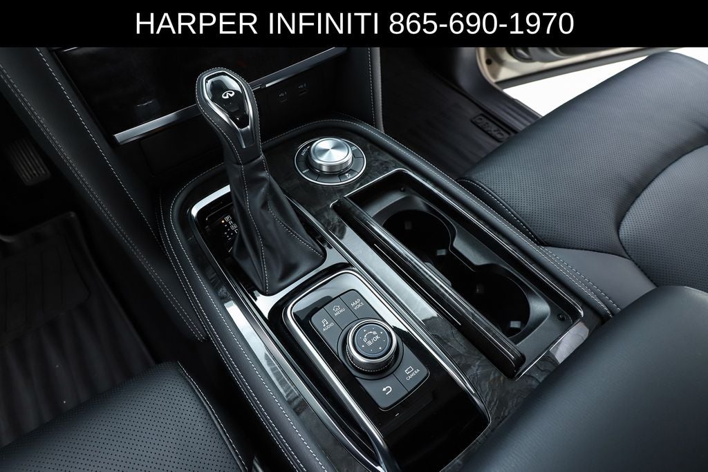 2023 INFINITI QX80 LUXE