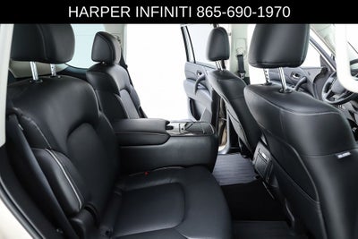 2023 INFINITI QX80 LUXE