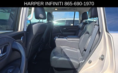 2023 INFINITI QX80 LUXE