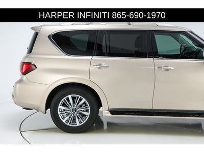 2023 INFINITI QX80 LUXE
