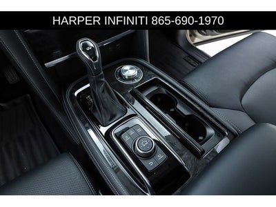 2023 INFINITI QX80 LUXE