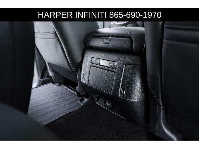 2023 INFINITI QX80 LUXE